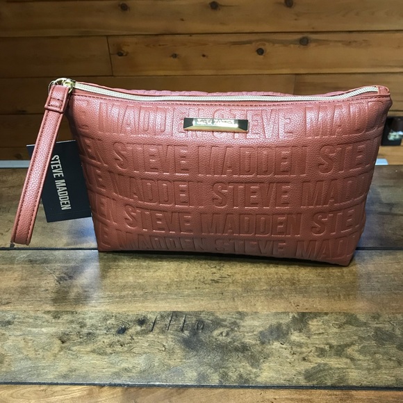 steve madden weekend pouch
